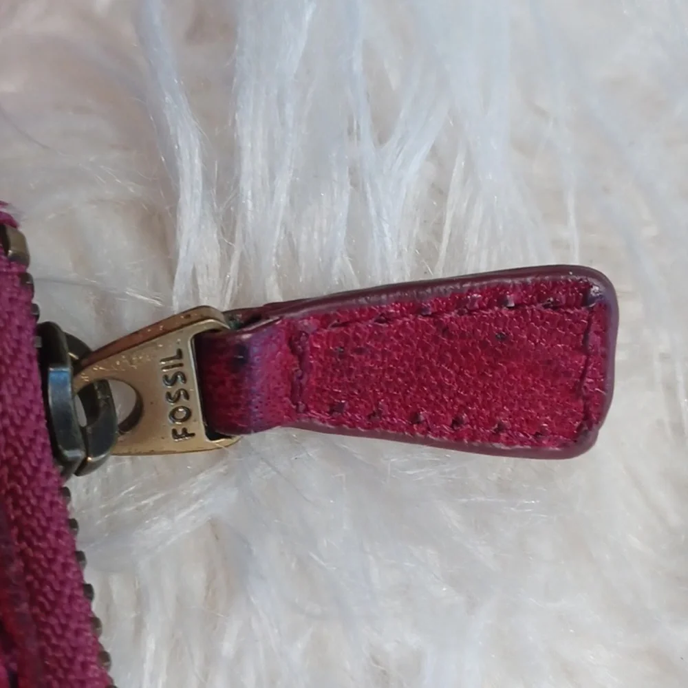 Fossil Lamb Leather ID HOLDER